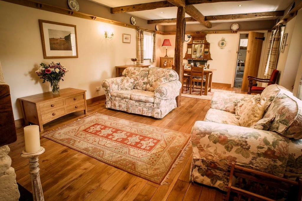 Charming Welsh Cottage Johnston Exteriör bild